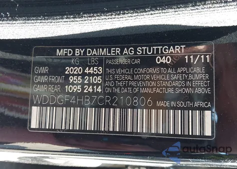 2012 Mercedes-Benz C 250 Sport z USA, uszkodzony, nr VIN WDDGF4HB7CR210806